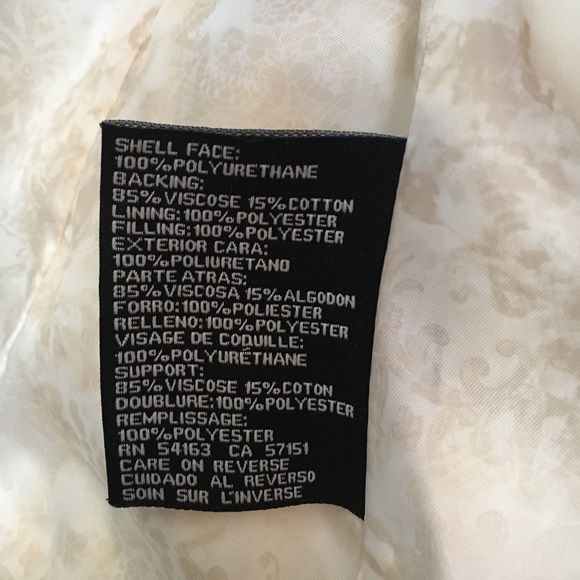 BRAND NEW Chic Cream GUESS "Leather" Jacket - Picture 7 of 7